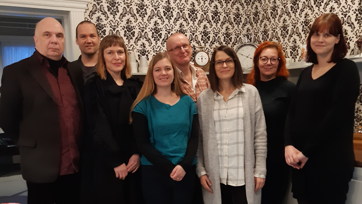 Toimistorunoilija-projektin työryhmä 