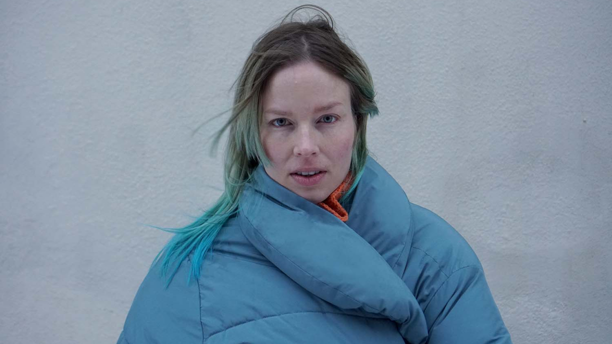 Anni Puolakan kasvot.