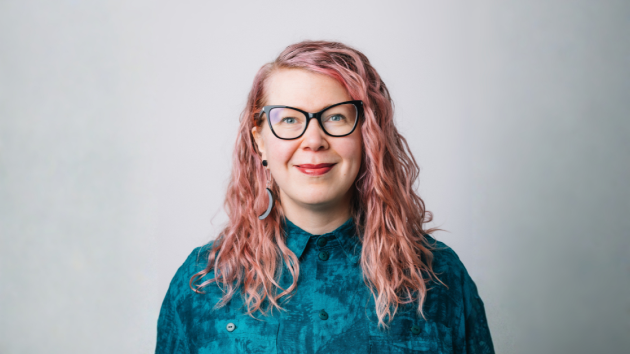 Puolimuotokuva Satu Kokkoniemestä