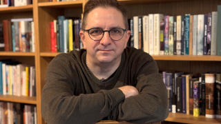 Henkilökuva Ilkka Kuosmasesta