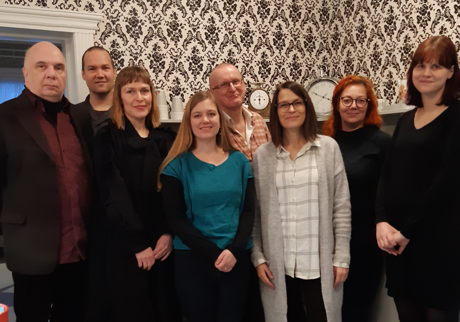 Toimistorunoilija-projektin työryhmä 