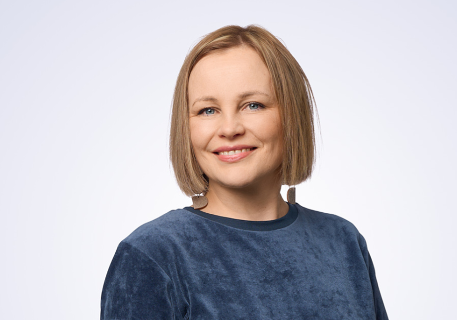 Henkilökuntakuvassa Pia Repo