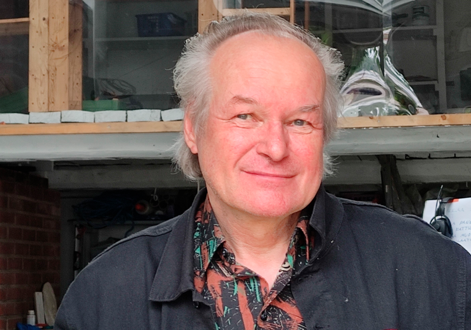 Kasvokuva Markku Hirvelästä